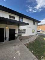 featured image of 2611 W Wardcliffe Dr Apt B #B