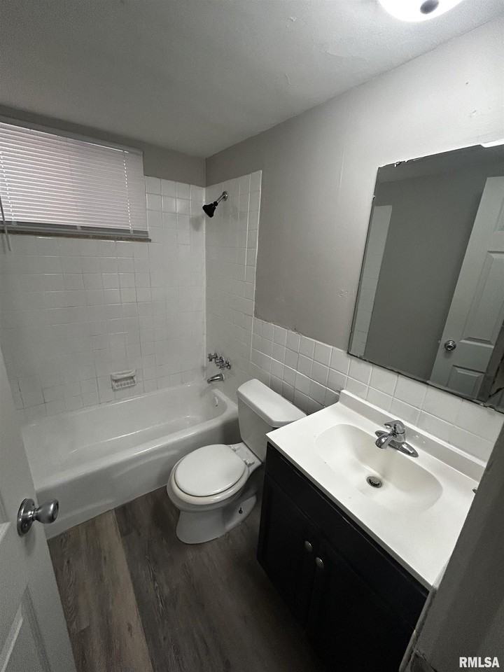 2611 W Wardcliffe Dr Apt B #B - Photo 5 of 12