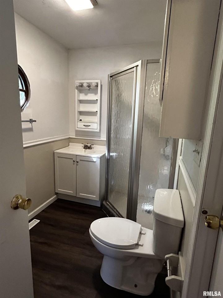 126 Amsler St Unit B #B - Photo 7 of 8