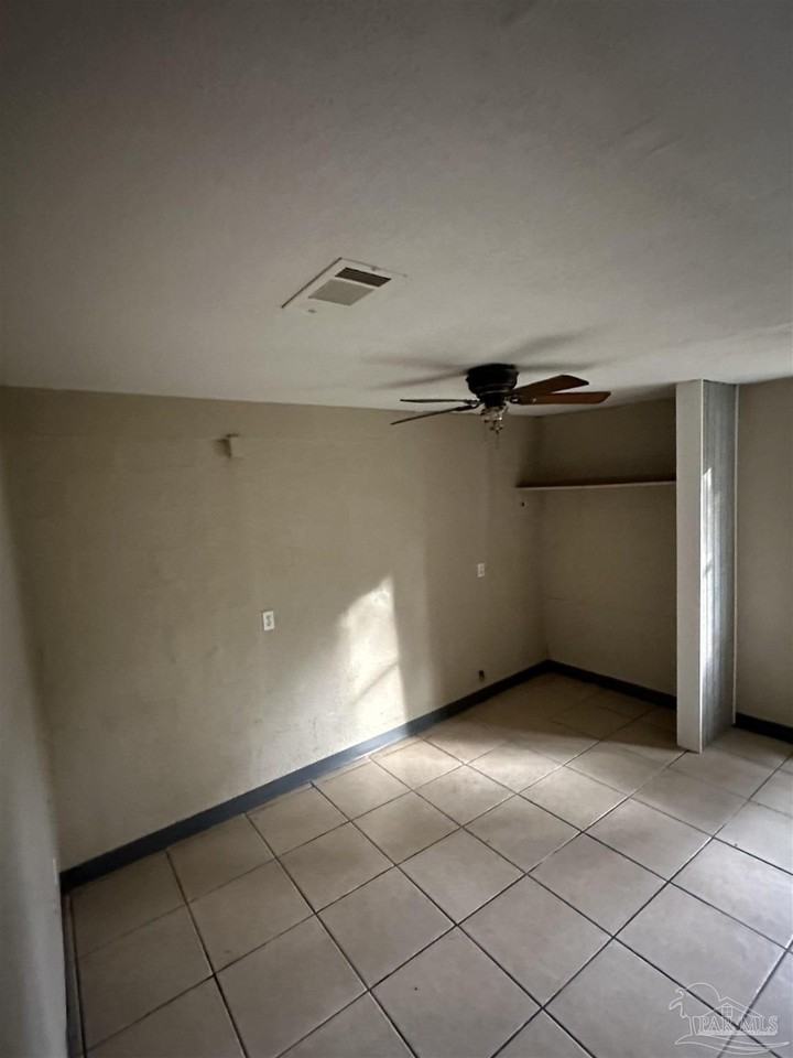 602 New York Dr - Photo 5 of 12