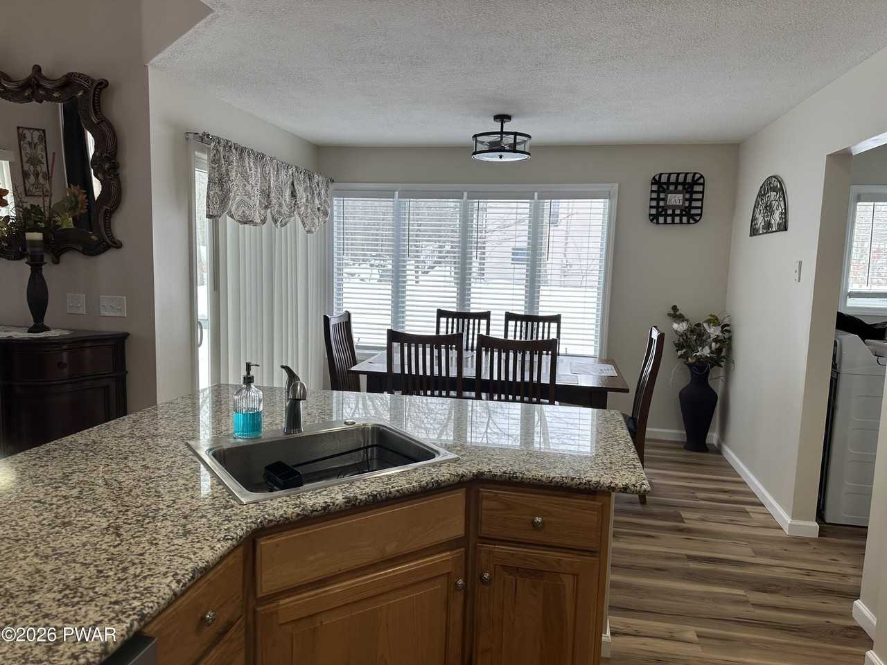 101 Pommel Dr - Photo 2 of 50