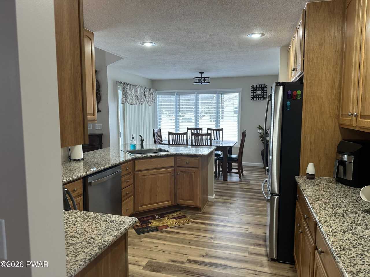 101 Pommel Dr - Photo 4 of 50