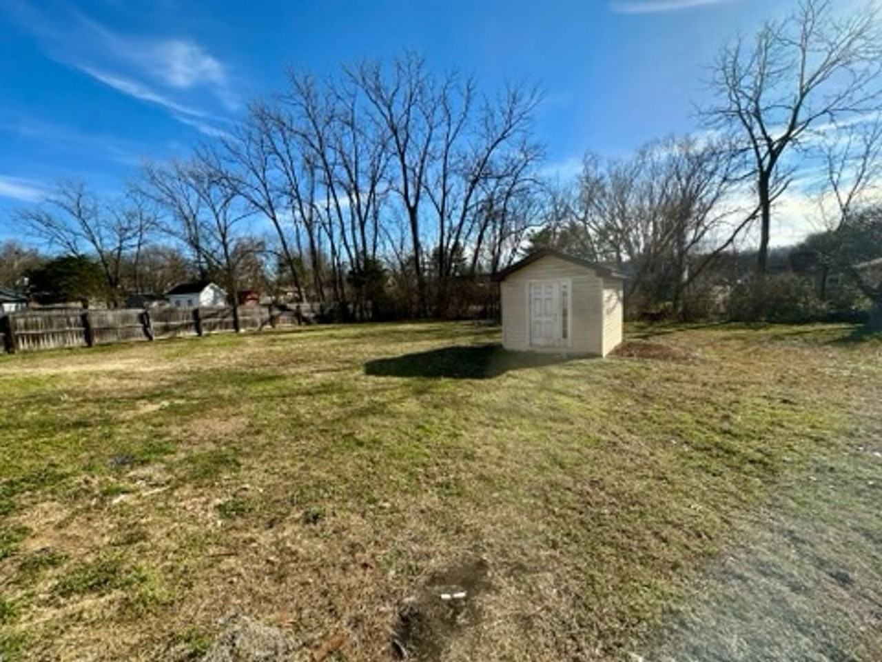 4823 Shadowlawn Dr - Photo 6 of 7