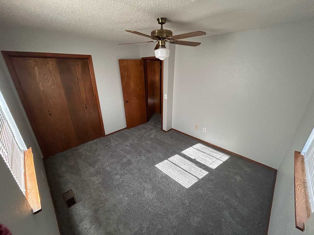 2607 Fedderson Dr #1 - Photo 2 of 19