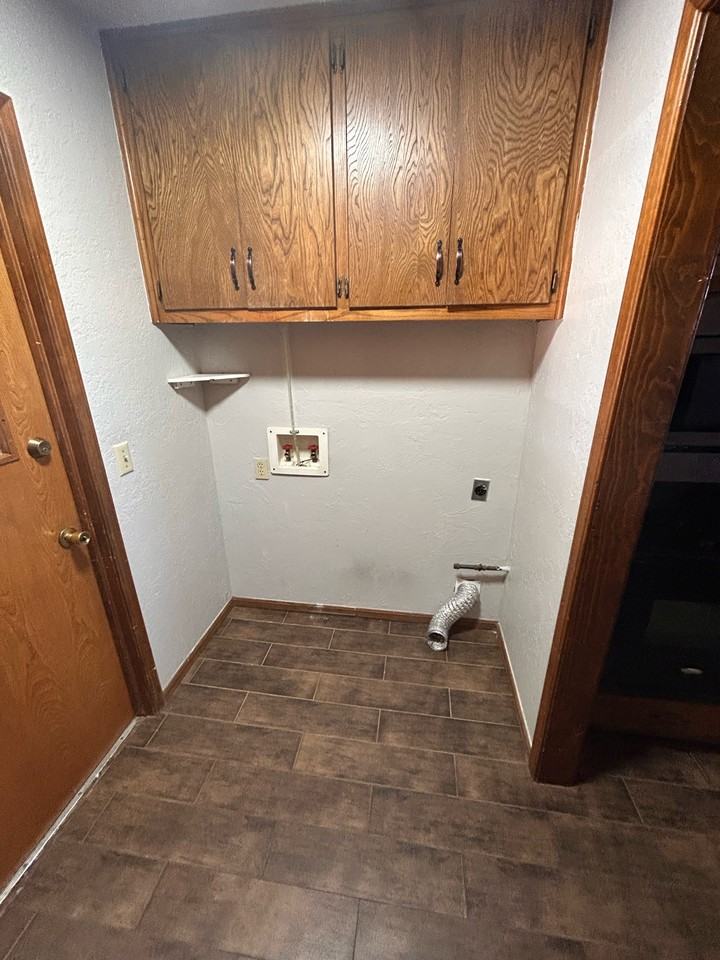 2607 Fedderson Dr #1 - Photo 6 of 19