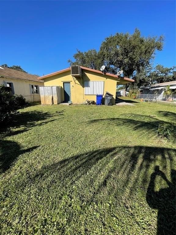 5738 Lincoln St #B - Photo 2 of 9