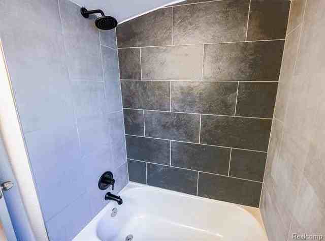 18831 Margareta St - Photo 5 of 10