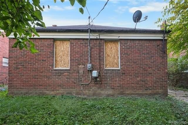 17679 Woodbine St - Photo 3 of 16