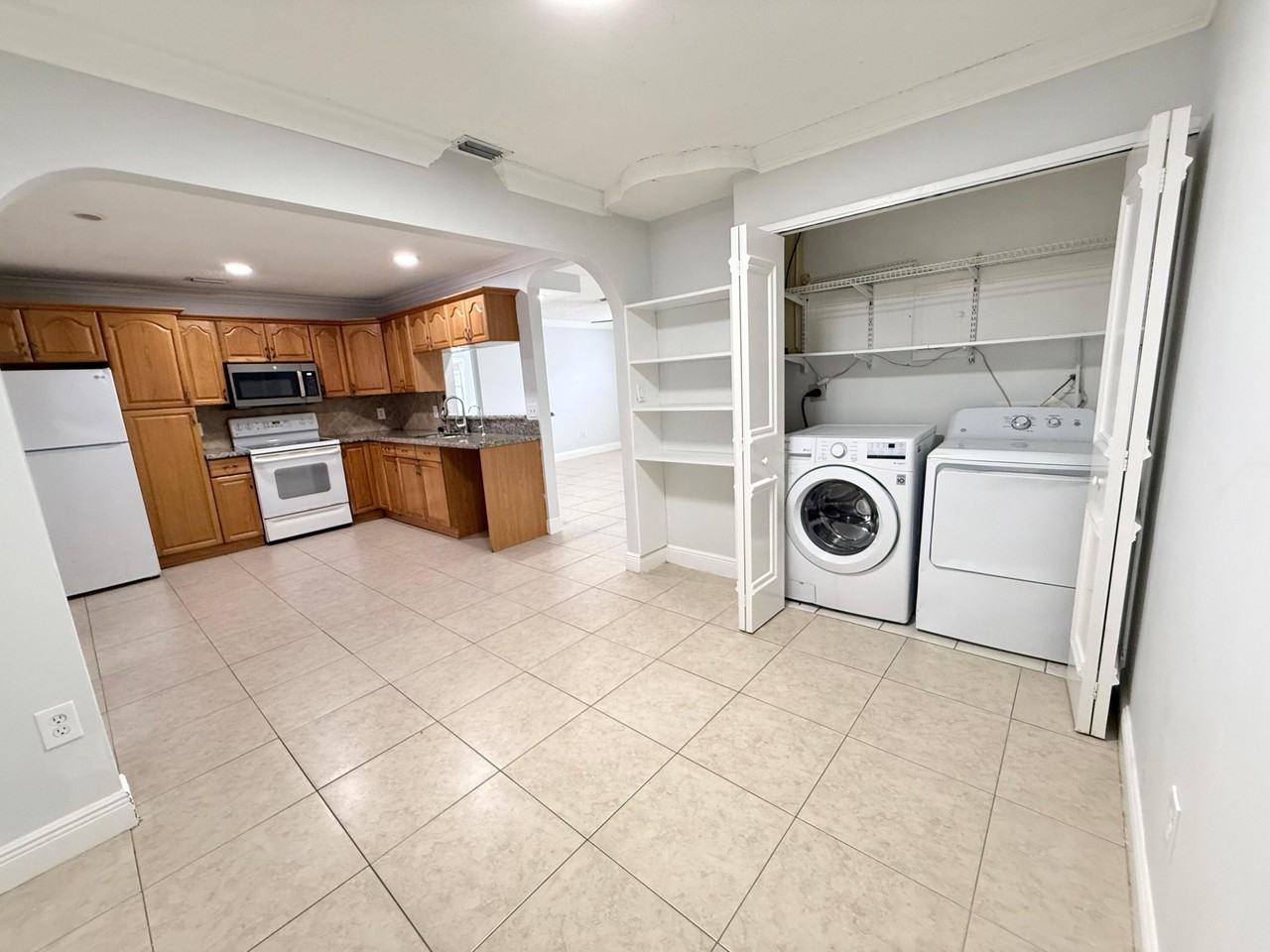 1501 Meridian Rd - Photo 7 of 12