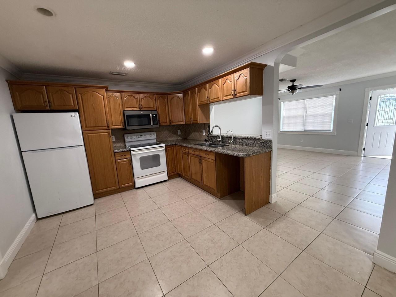 1501 Meridian Rd - Photo 6 of 12