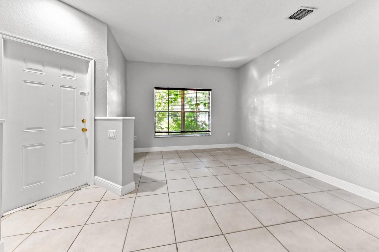 106 Monterey Bay Dr - Photo 4 of 33