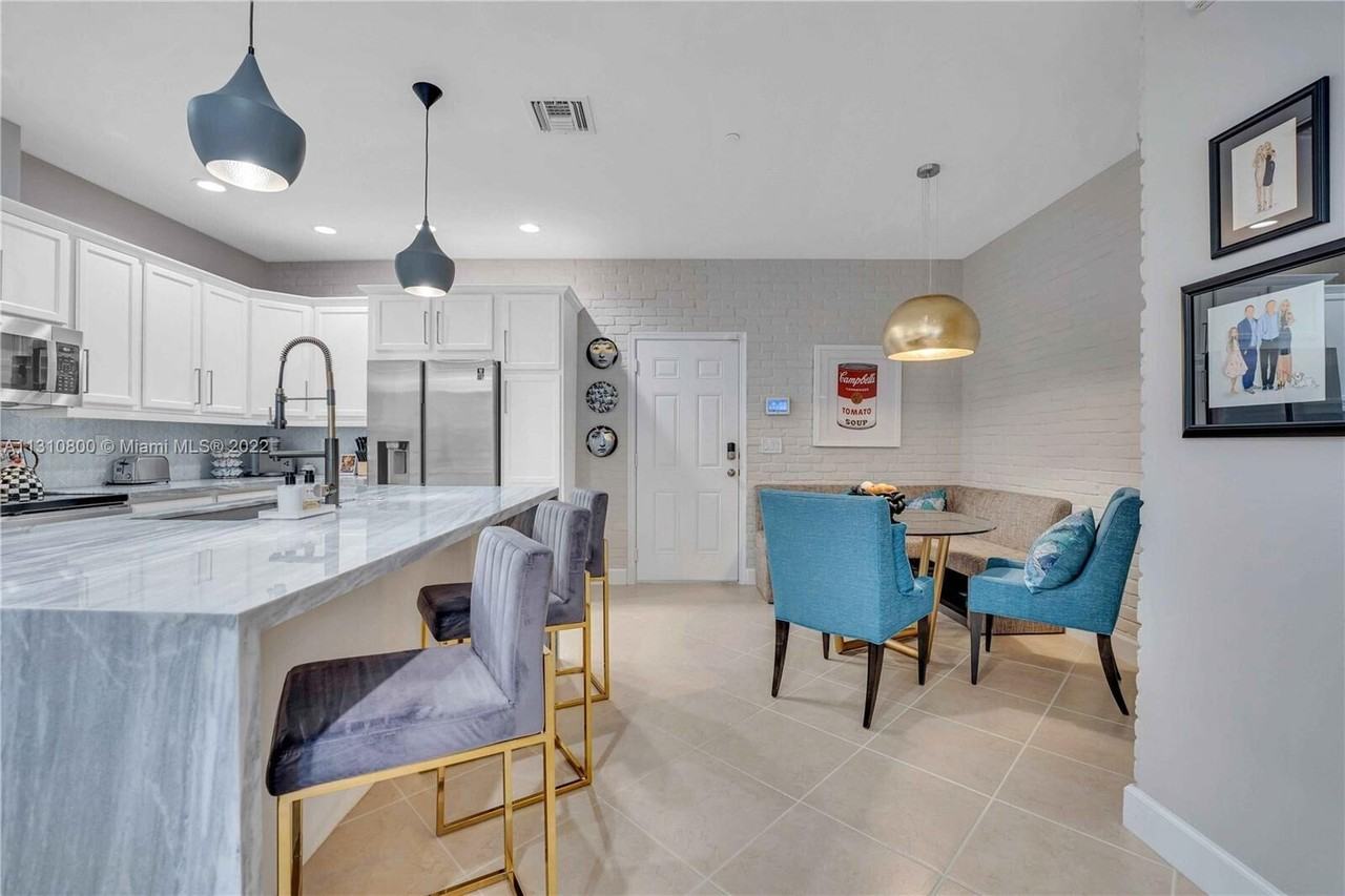 2957 St Thomas Dr - Photo 6 of 28