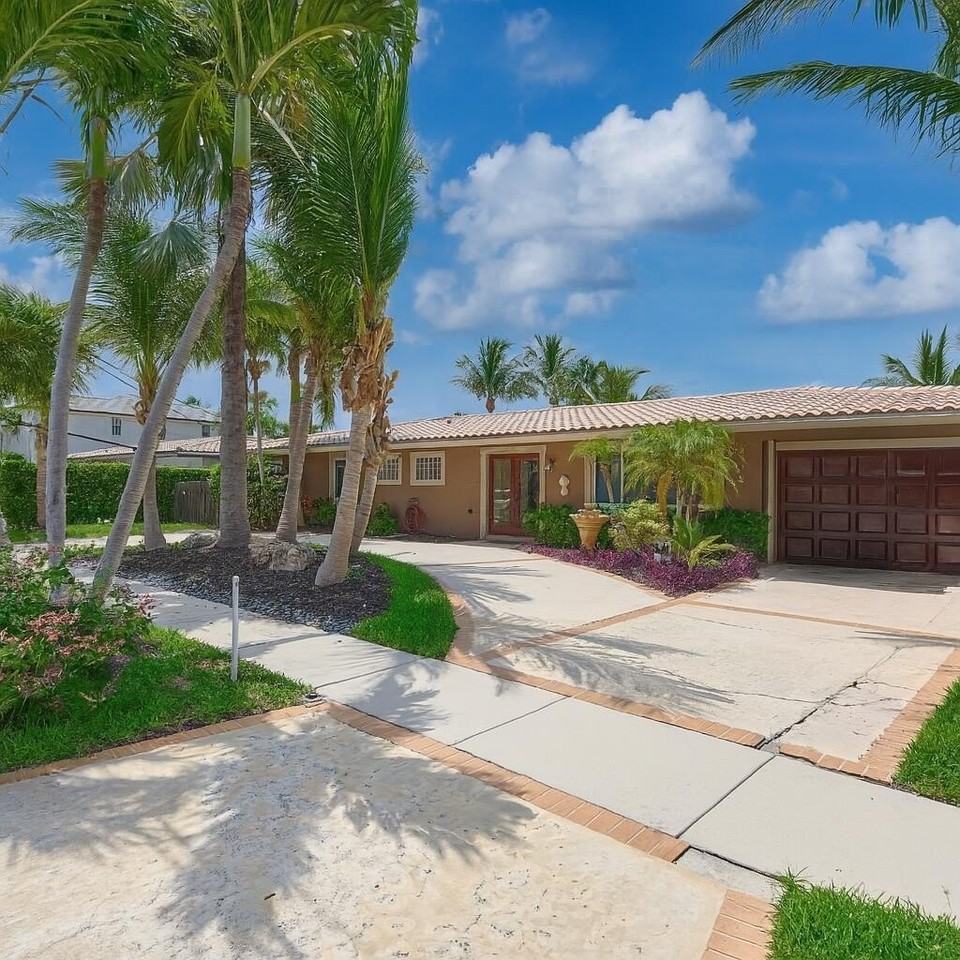 2810 Ne 48th Ct - Photo 4 of 17