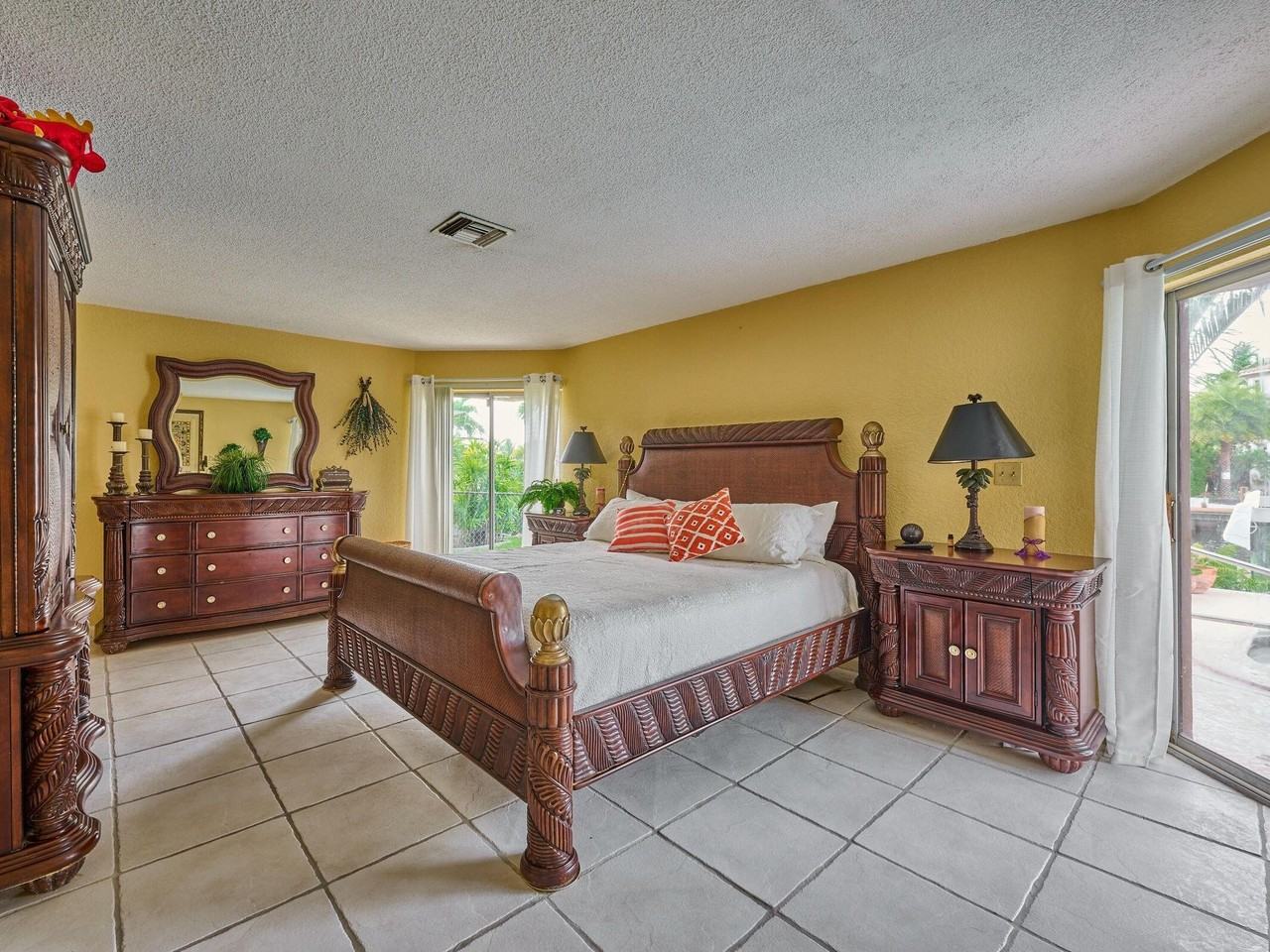 2810 Ne 48th Ct - Photo 7 of 17