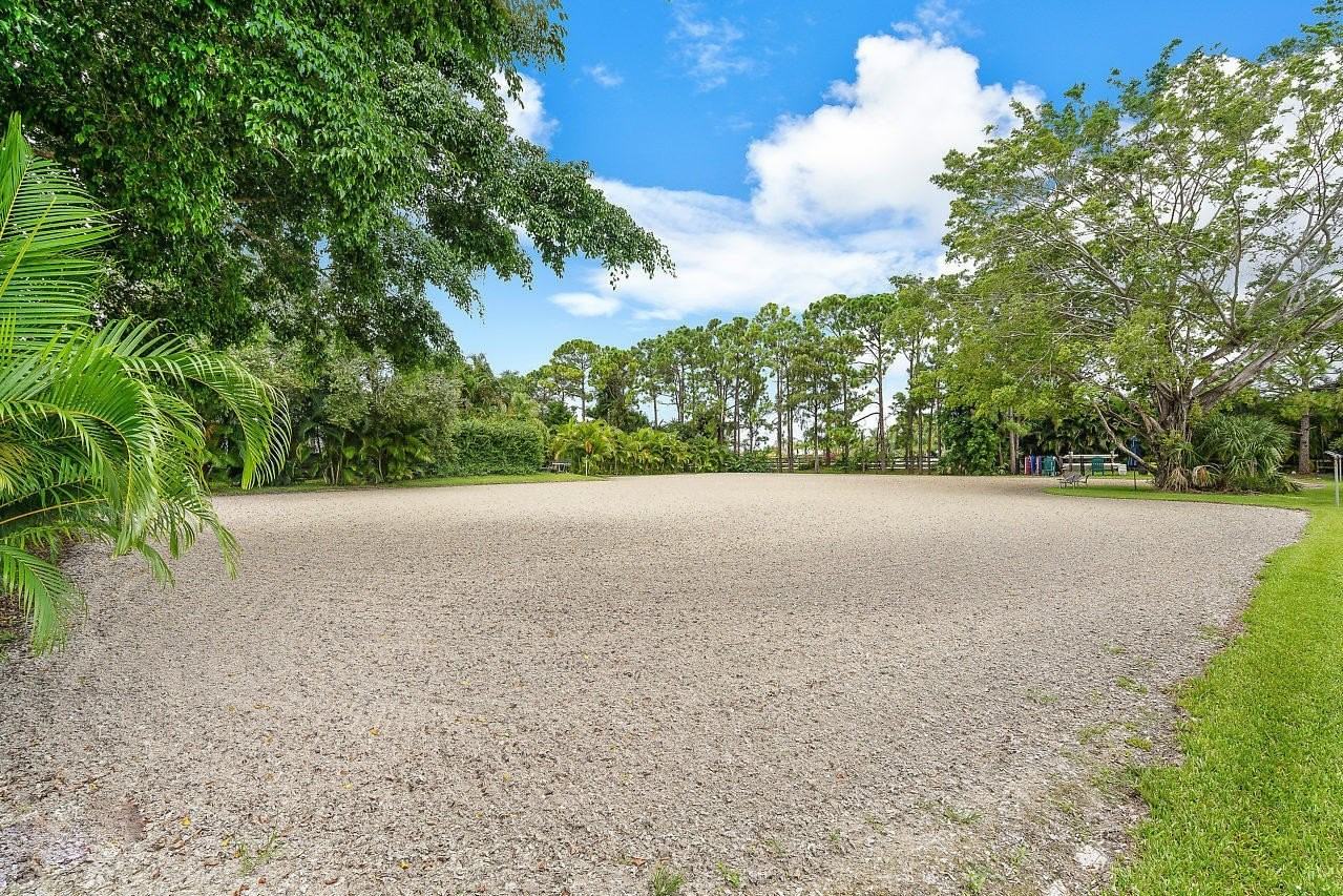 14565 Belmont Trce #BARN - Photo 4 of 36