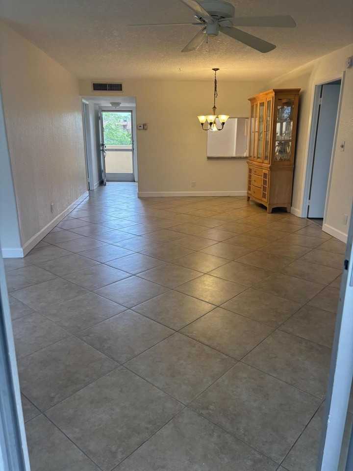 6461 Nw 2nd Ave #313 - Photo 3 of 9