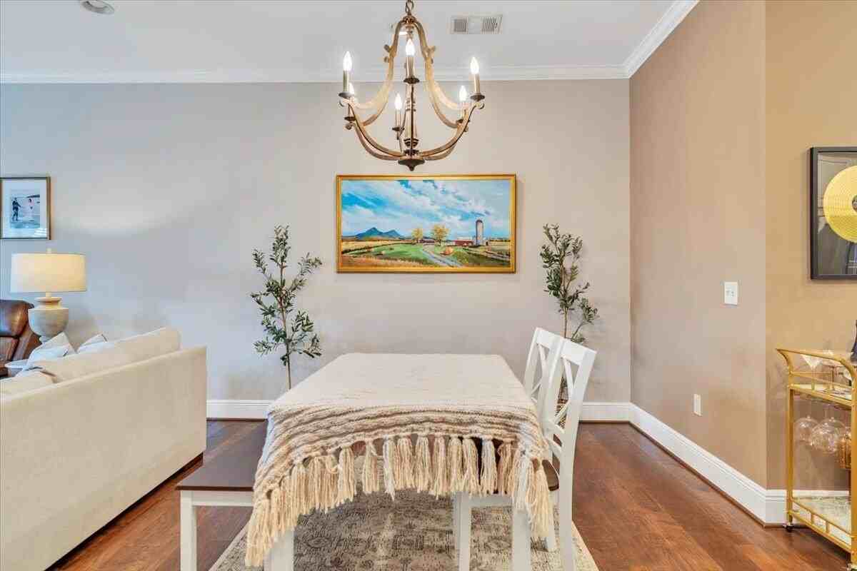 5454 The Peaks Dr - Photo 4 of 43