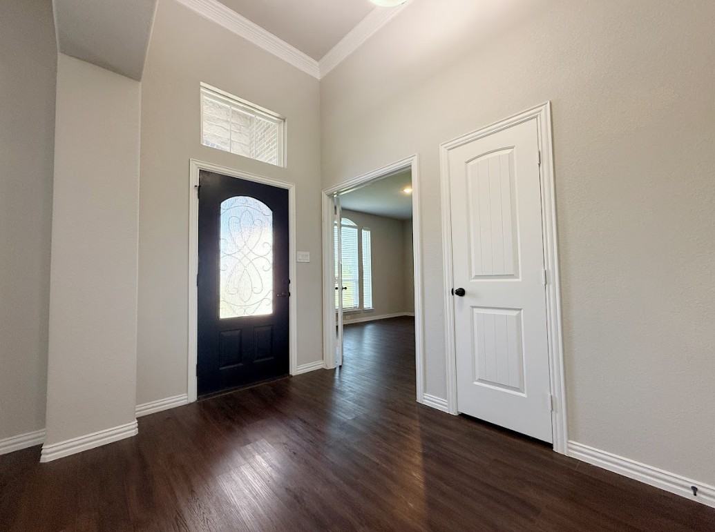 104 Cottonwood Ct #1 - Photo 3 of 14