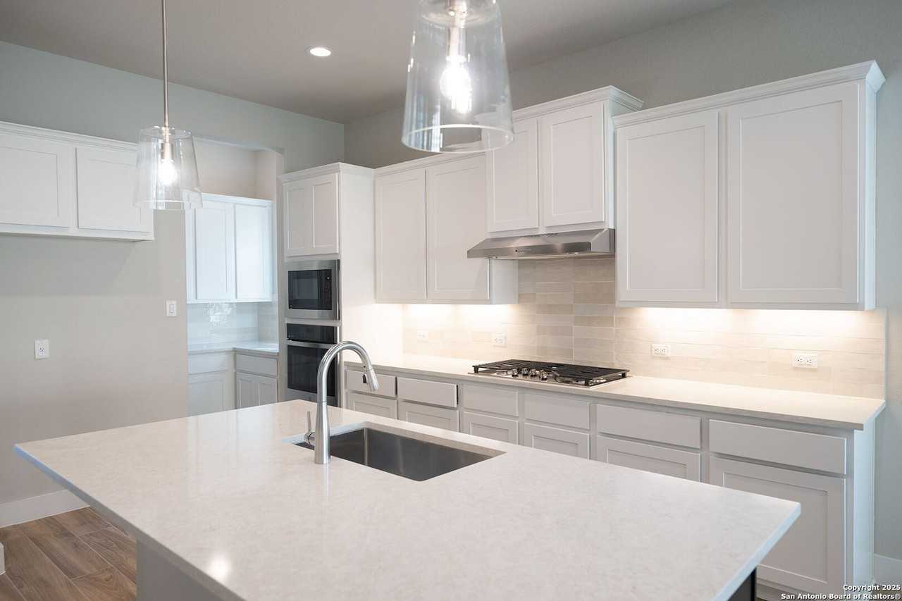 25027 Las Pilas - Photo 4 of 38