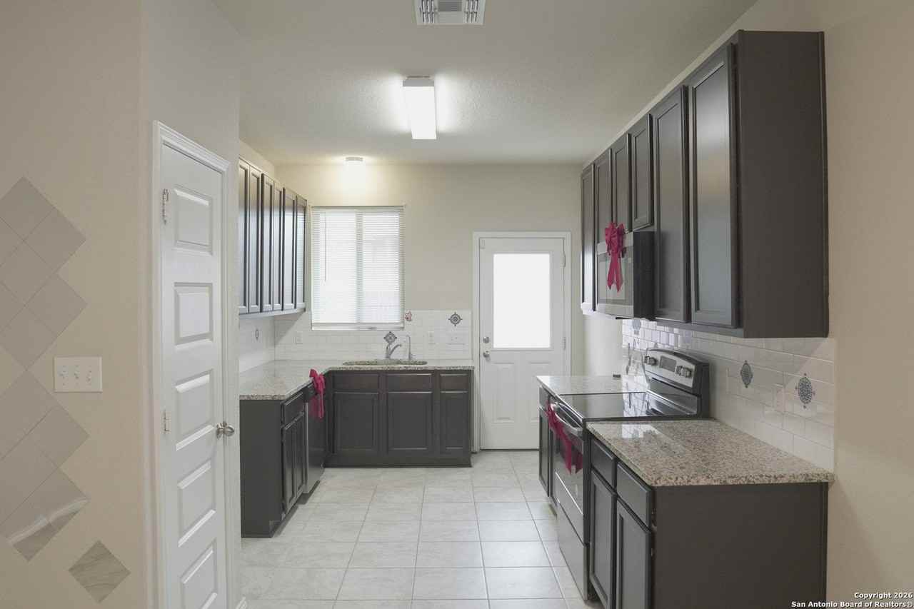 9314 Trap Rock Dr - Photo 6 of 23