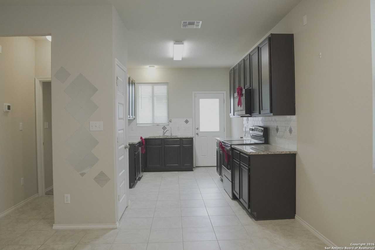 9314 Trap Rock Dr - Photo 7 of 23