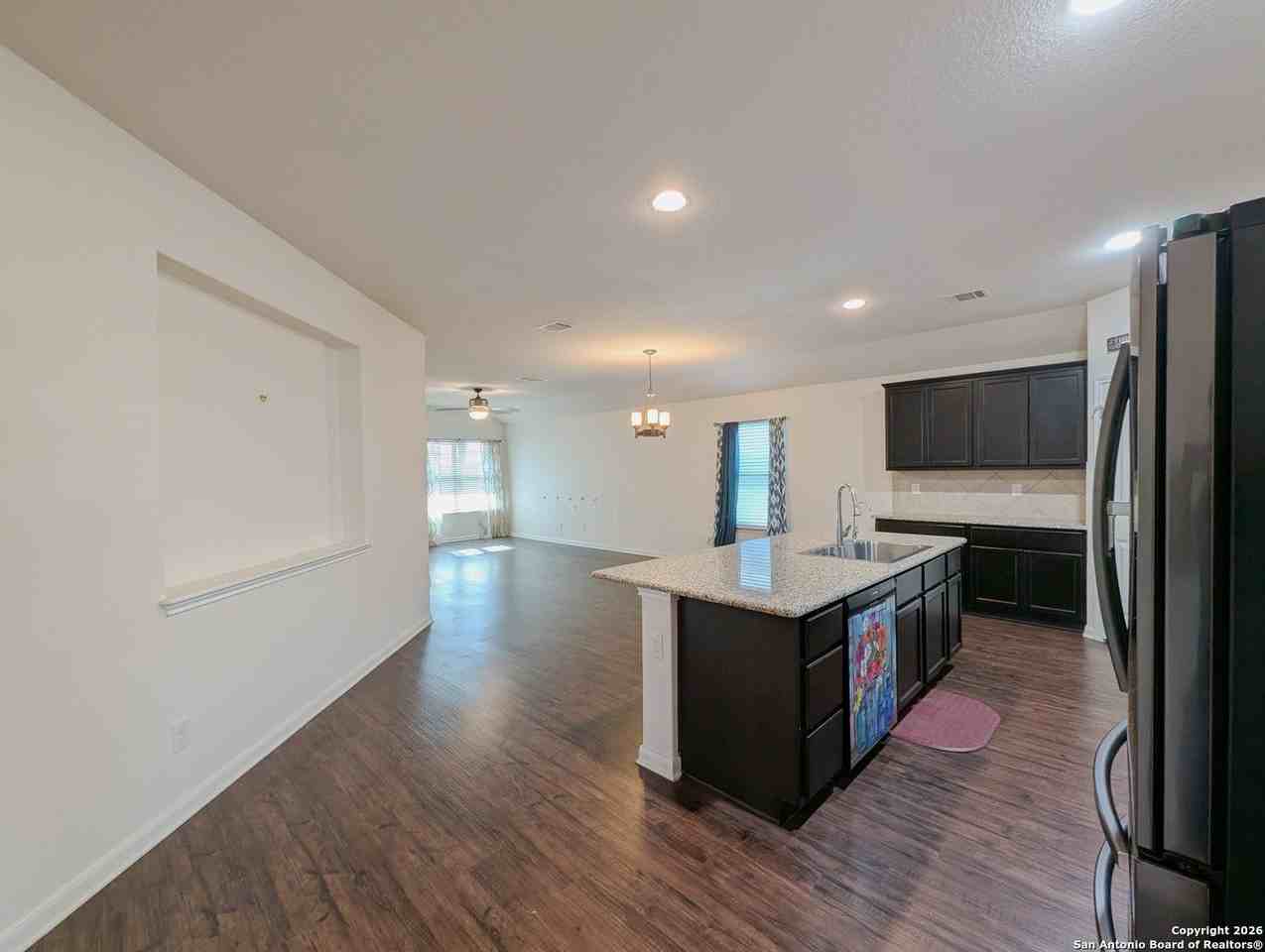 2494 Mccrae - Photo 4 of 22