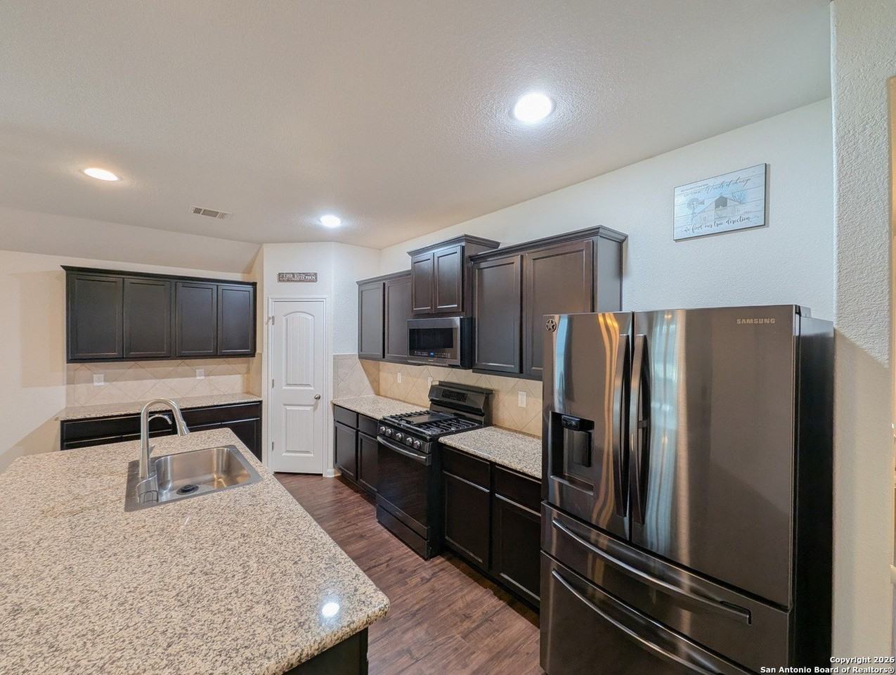 2494 Mccrae - Photo 6 of 22