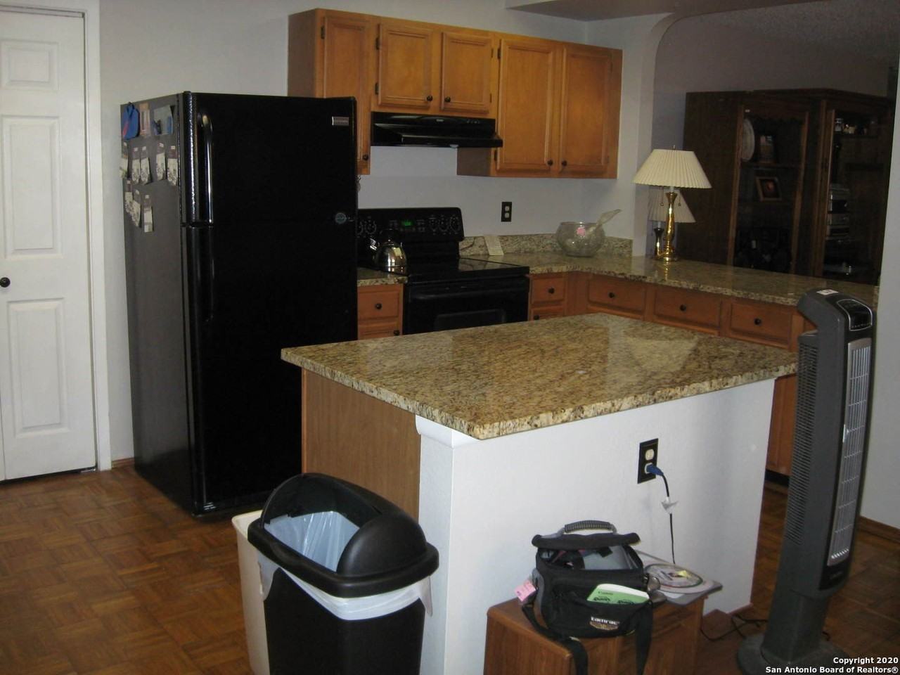 21615 Hyerwood - Photo 5 of 14