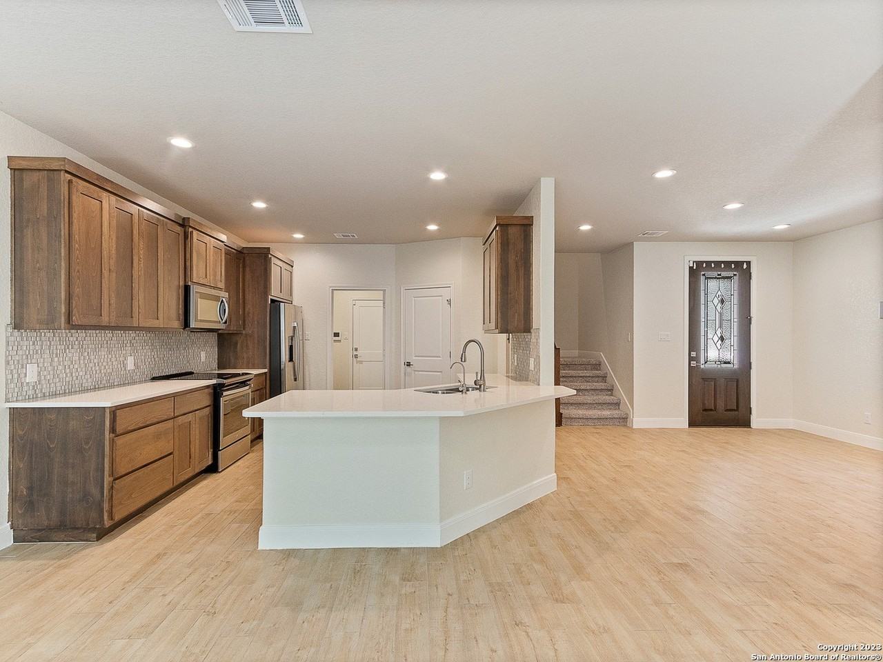 148 Magnolia Cir - Photo 5 of 14