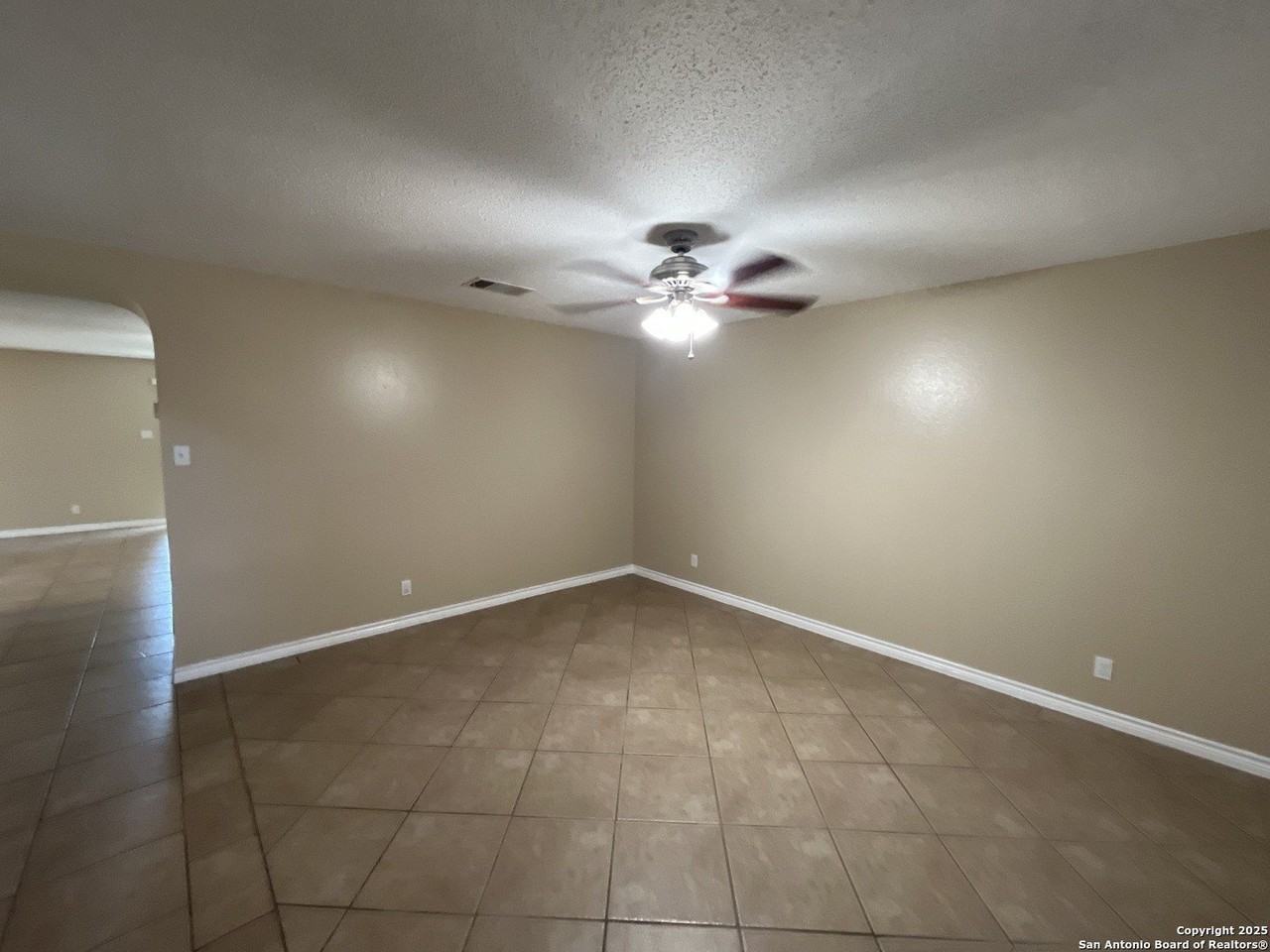 8203 Cantura Mls - Photo 7 of 45