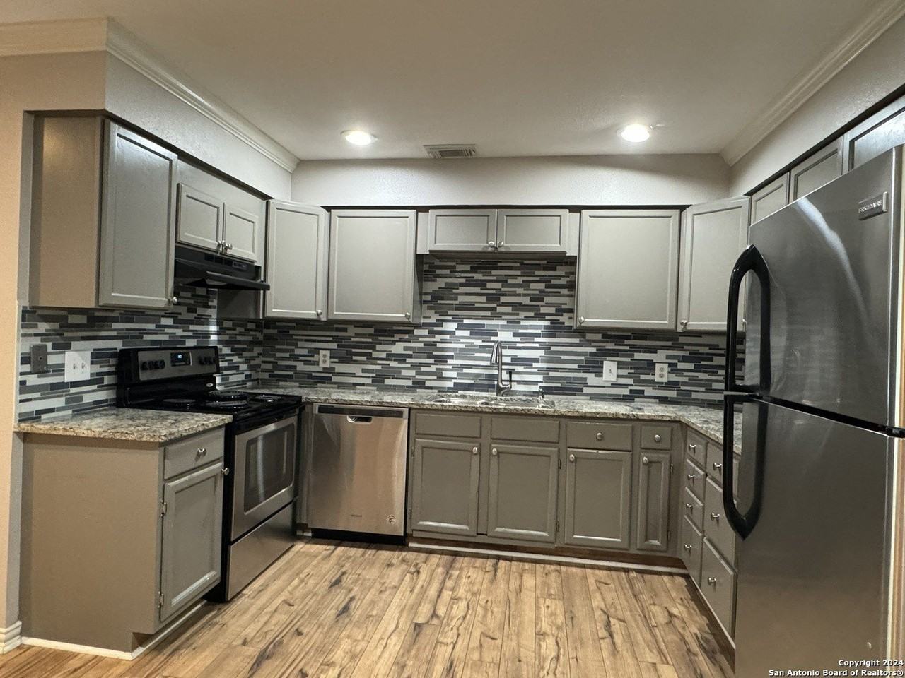 4119 Medical Dr #C302 - Photo 6 of 32