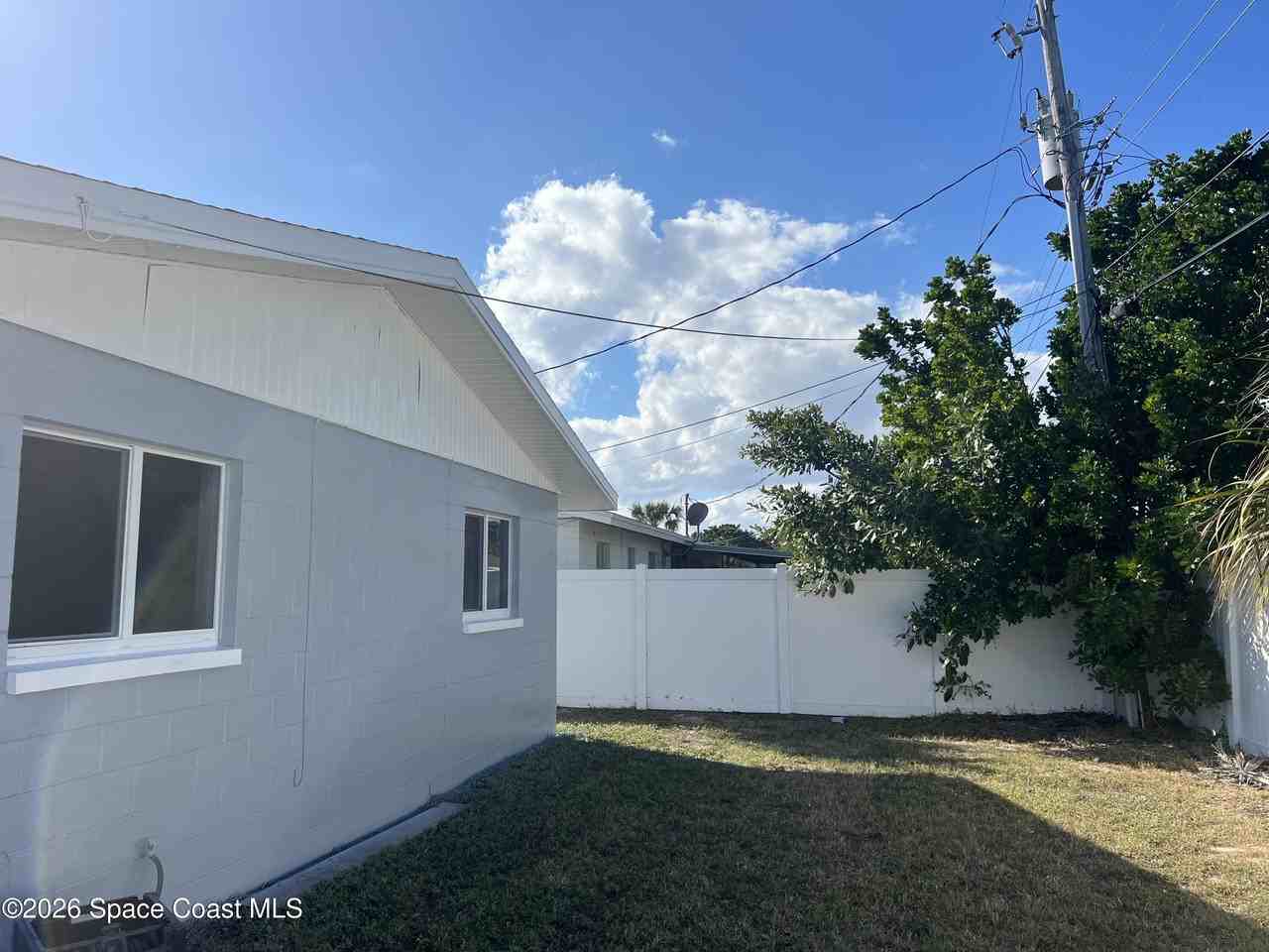 1470 Morgan Dr - Photo 5 of 25