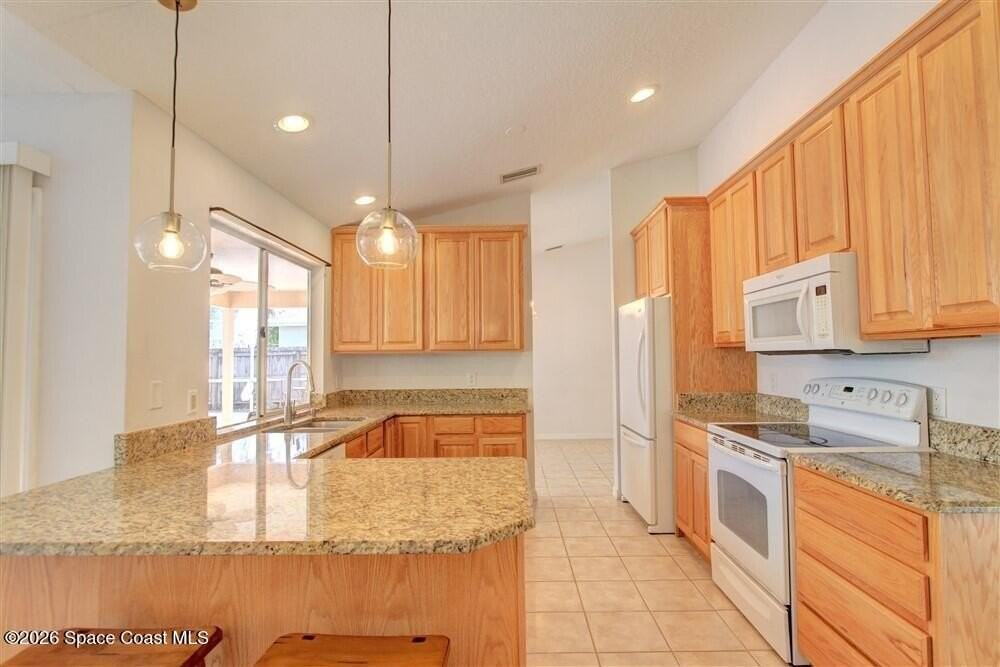 1867 Crane Creek Blvd - Photo 6 of 34