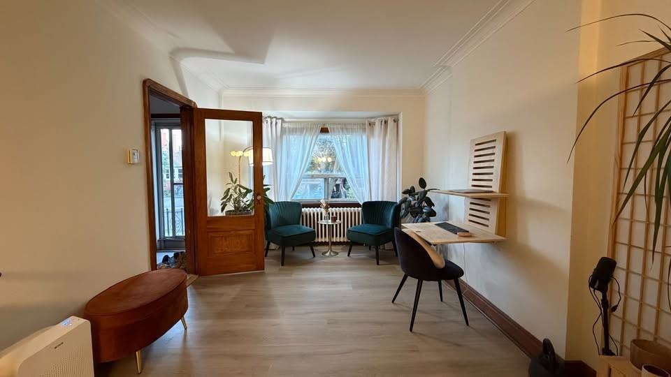 510 Whitmore Avenue - Photo 2 of 9