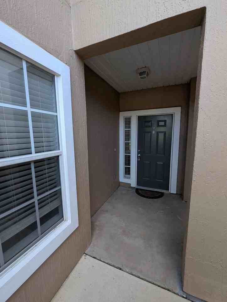 546 Scrub Jay Dr - Photo 2 of 16