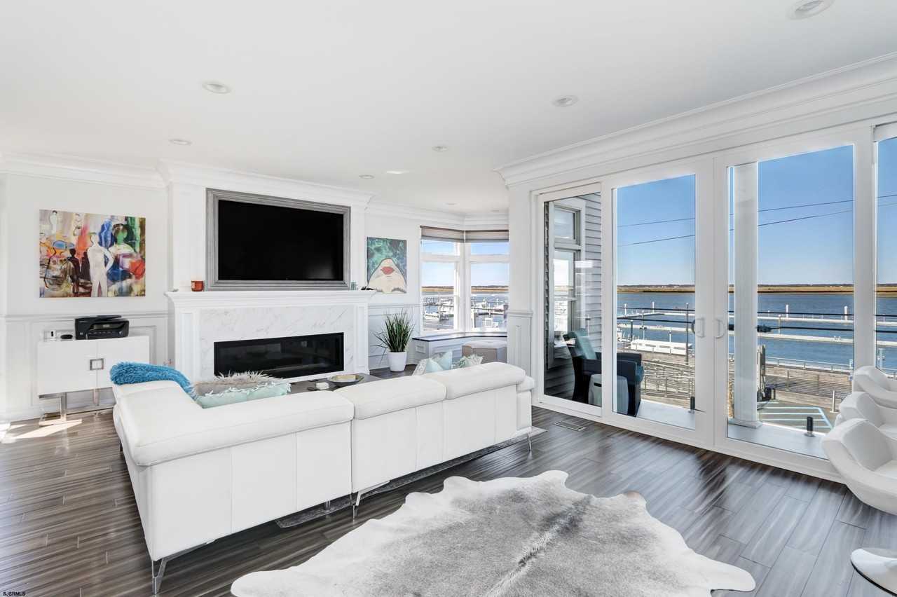 9416 Amherst Ave - Photo 2 of 50