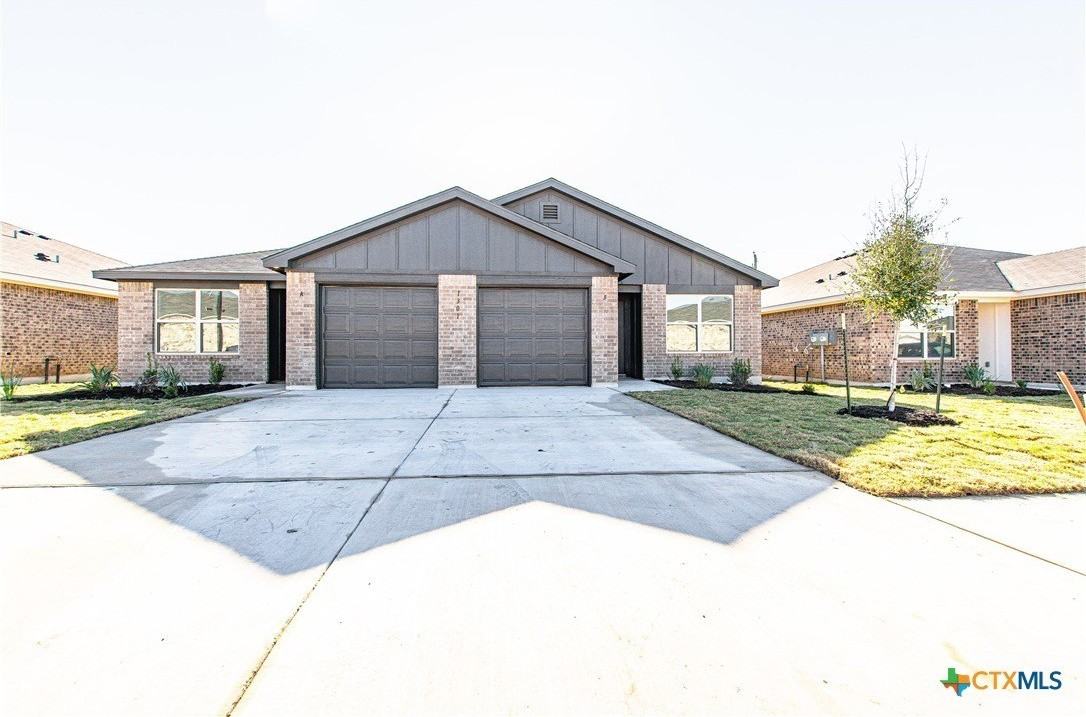 1301 Concord Dr Apt B #B - Photo 2 of 21