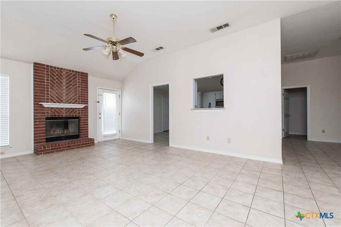 4713 Stagecoach Trl - Photo 3 of 23