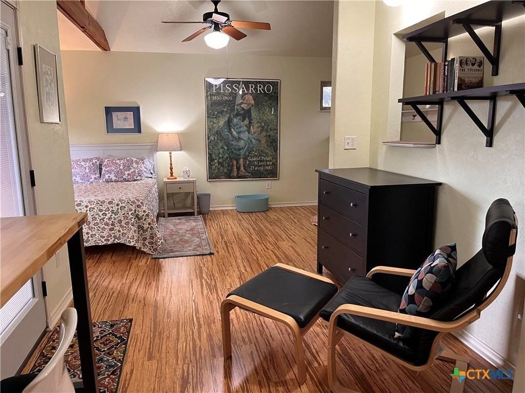 121 Butler Ln - Photo 6 of 27