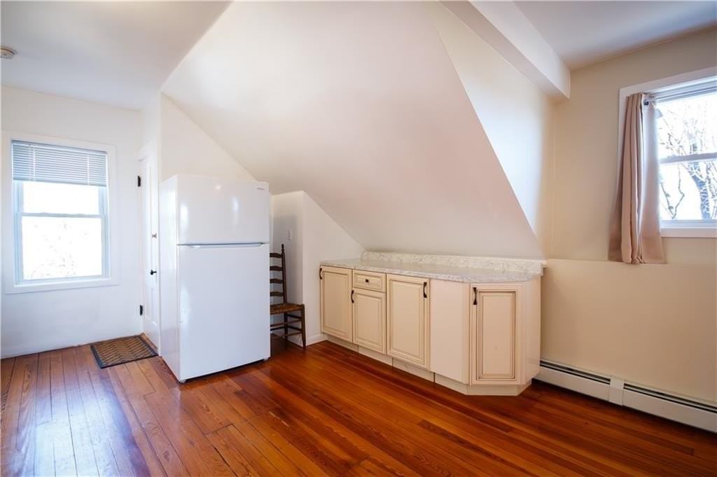 40 E Barrows St Unit 3 #3 - Photo 5 of 18