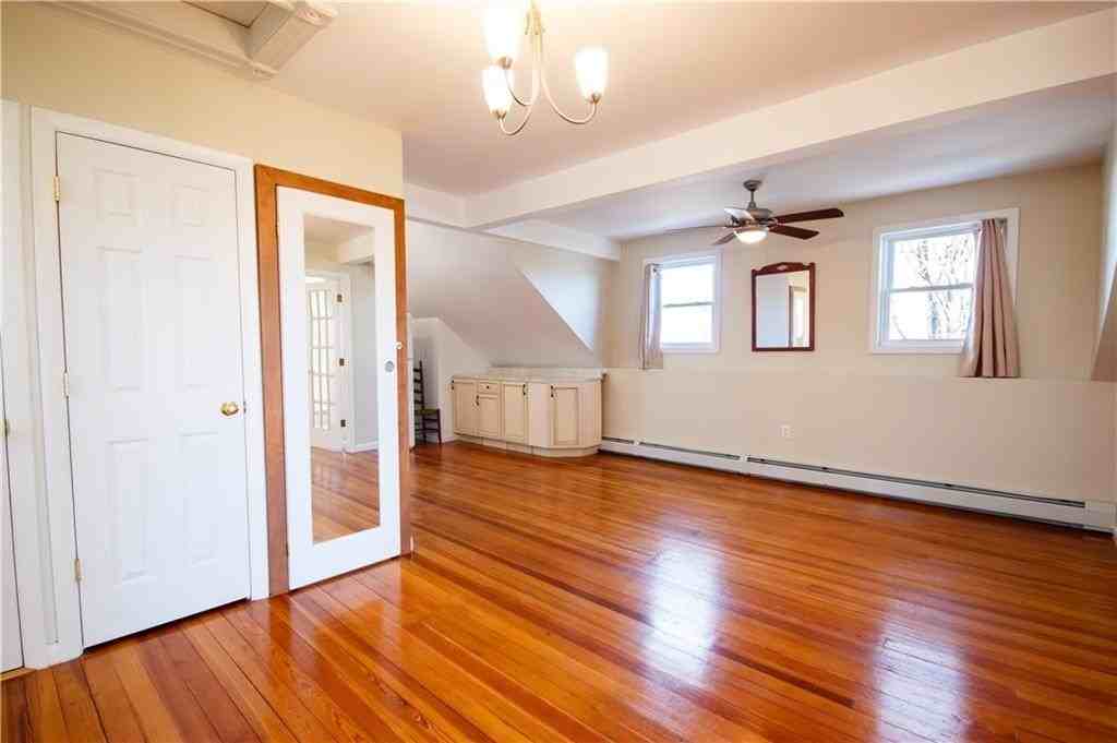 40 E Barrows St Unit 3 #3 - Photo 6 of 18