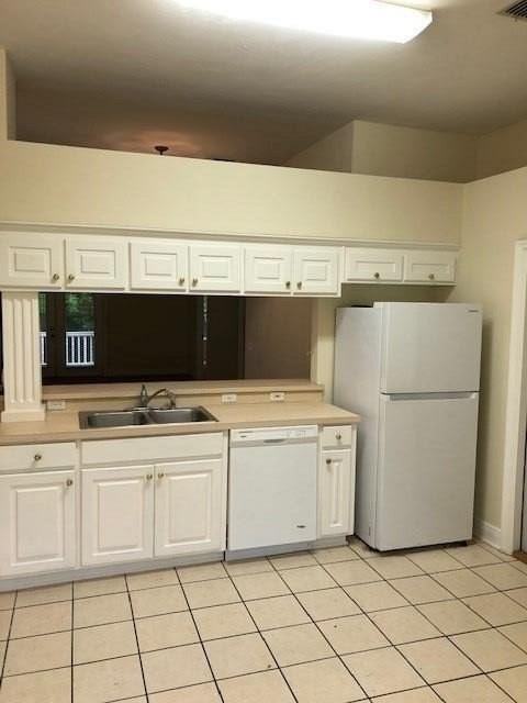 3975 Forsythe Park Ct - Photo 4 of 15