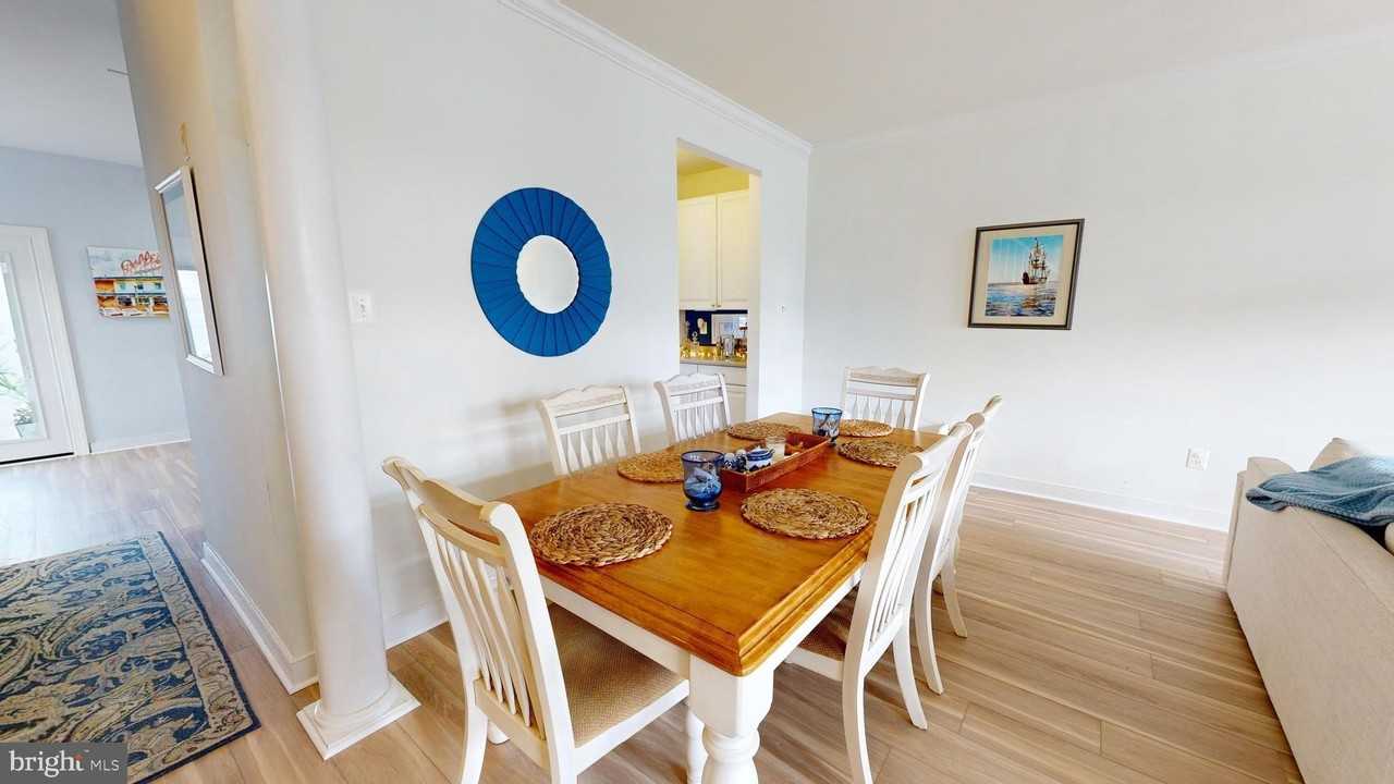 17216 Chatham St - Photo 7 of 44