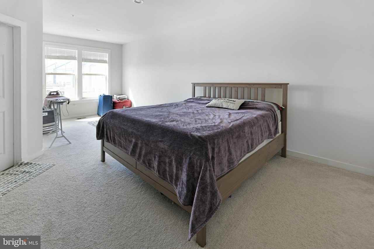 8910 Shady Pines Dr - Photo 7 of 23