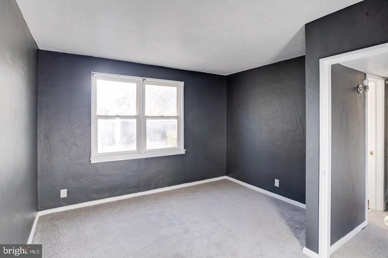 2 Chesapeake Ct - Photo 7 of 16