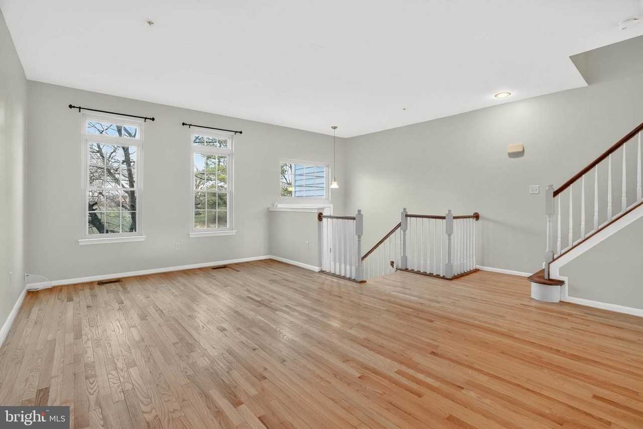 7207 Solar Walk - Photo 3 of 30