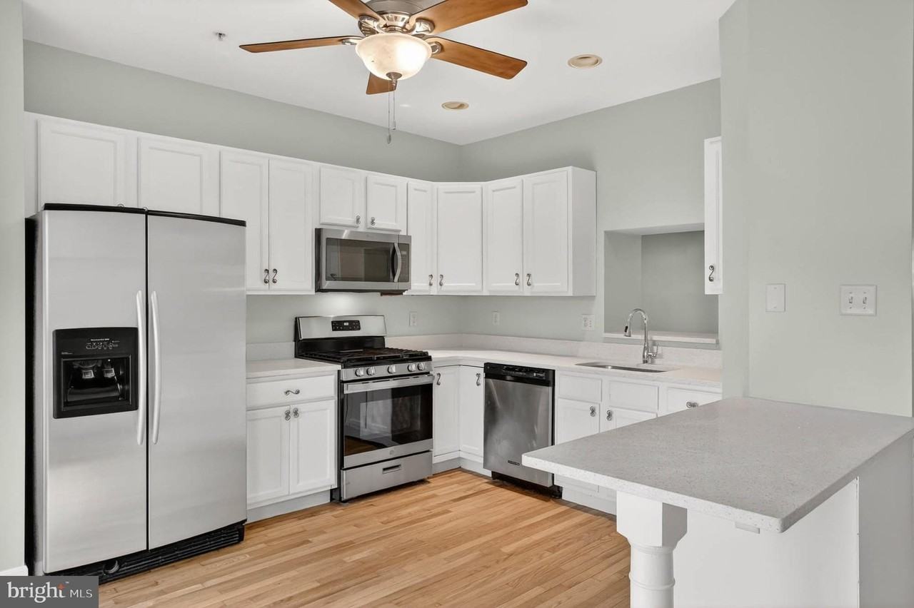 7207 Solar Walk - Photo 7 of 30