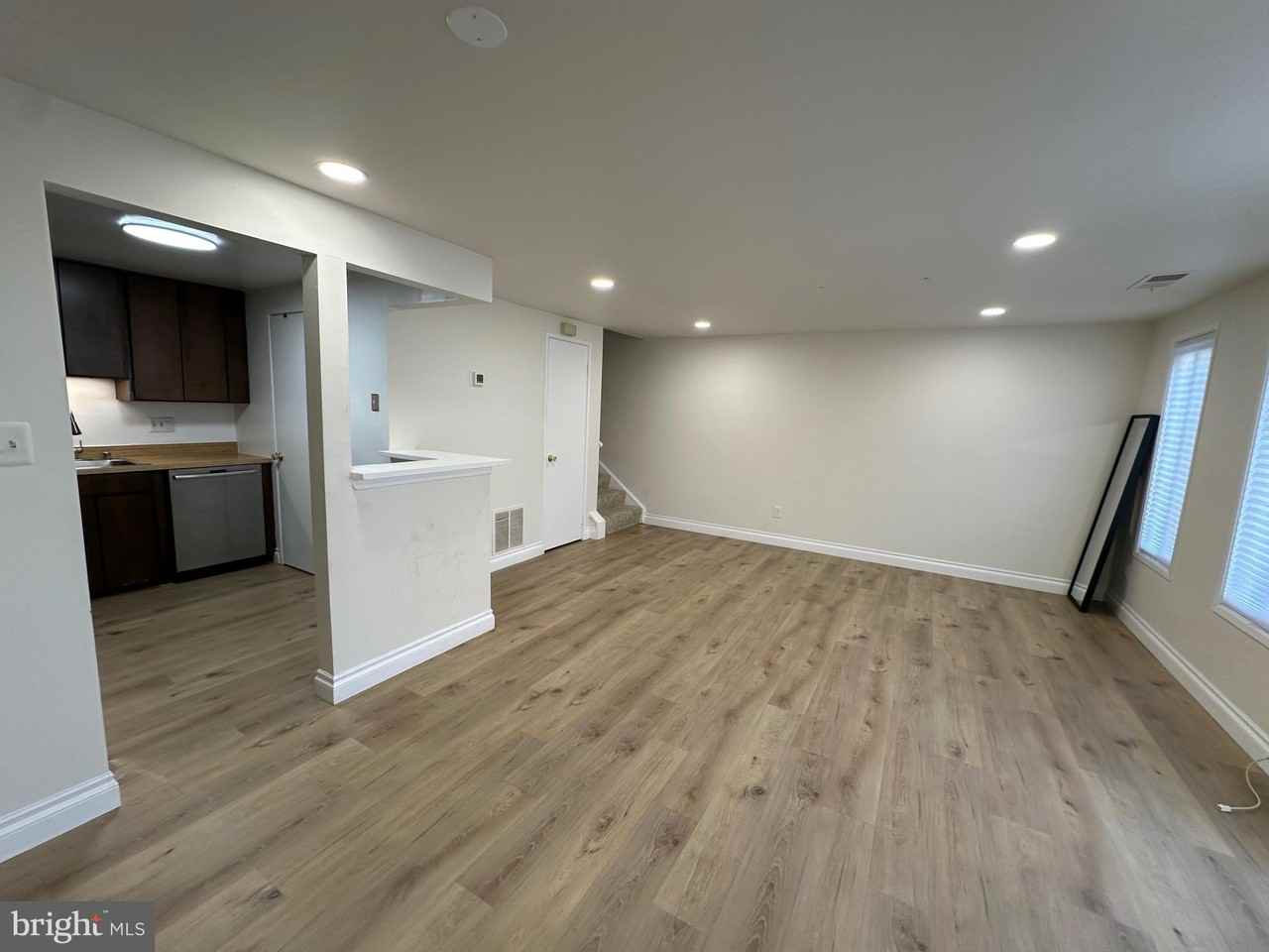 21 Brassie Ct - Photo 2 of 23