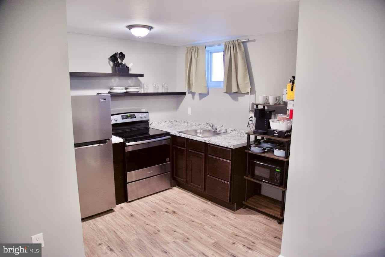 4510 32nd St - Photo 3 of 7