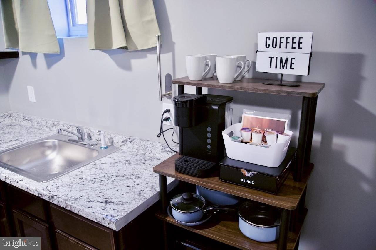 4510 32nd St - Photo 4 of 7